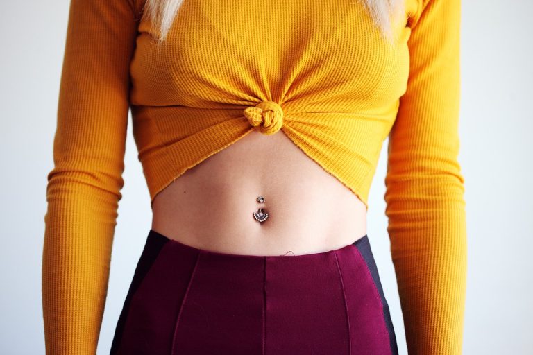 belly piercing ring is very beautiful.