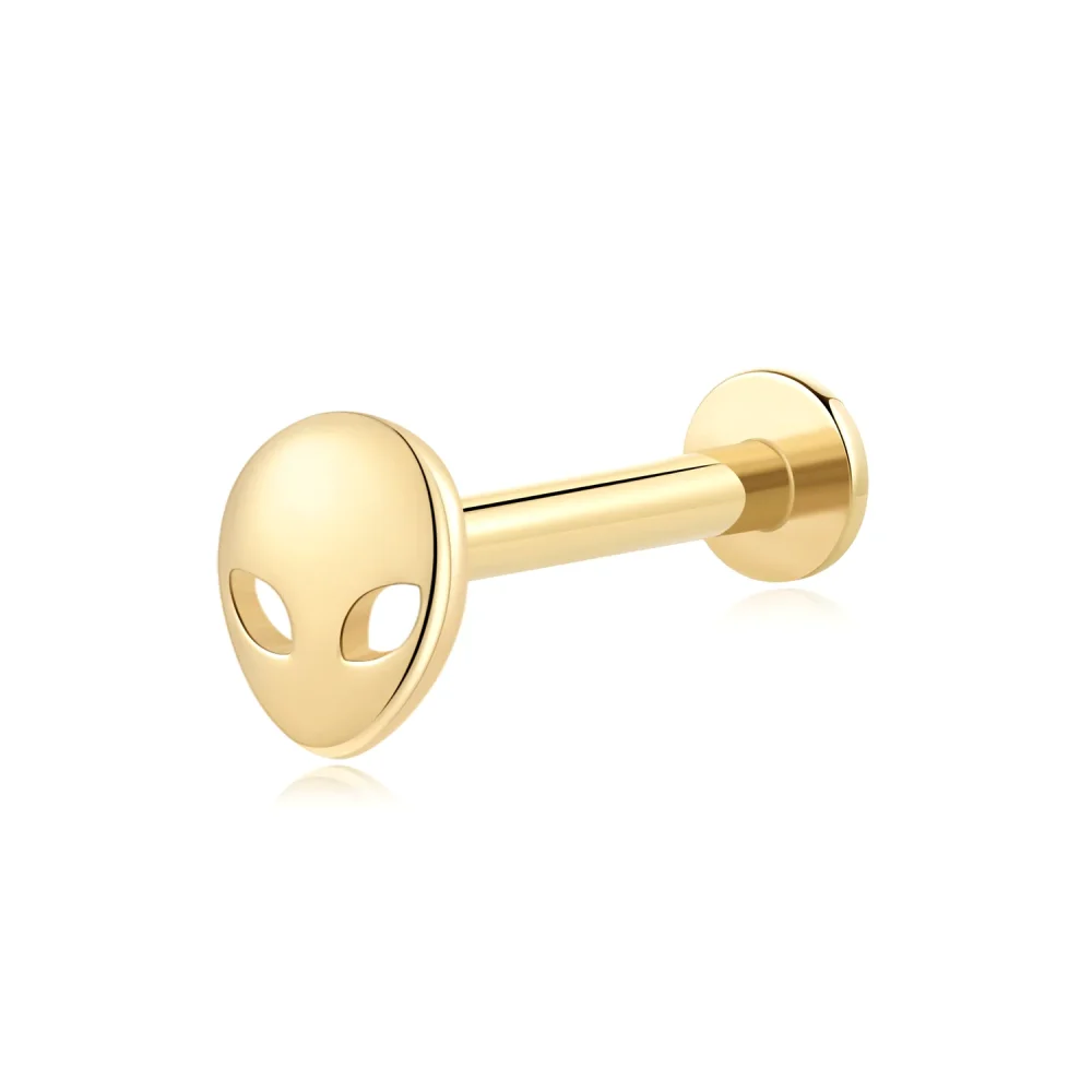 テクノロジーがどのようにイヤースタッド業界の未来を形作っているか  -  14K-Solid-Gold-Alien-Face-Threadless-Labret-Stud-with-Stainless-Steel-Pin-GU201G-1