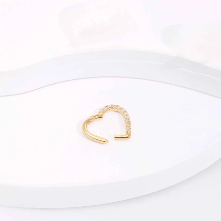1-heart-shaped hinged segment with cz stone